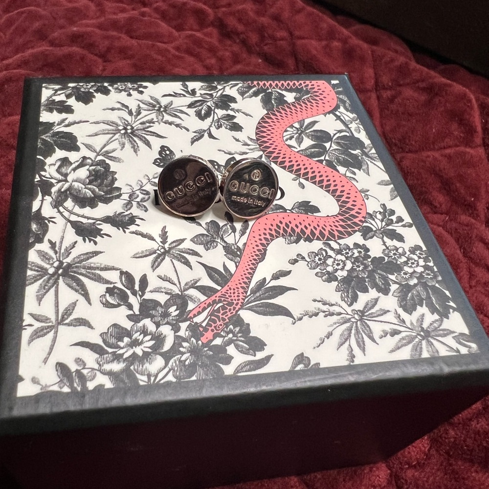 Gucci trademark engraved silver earrings